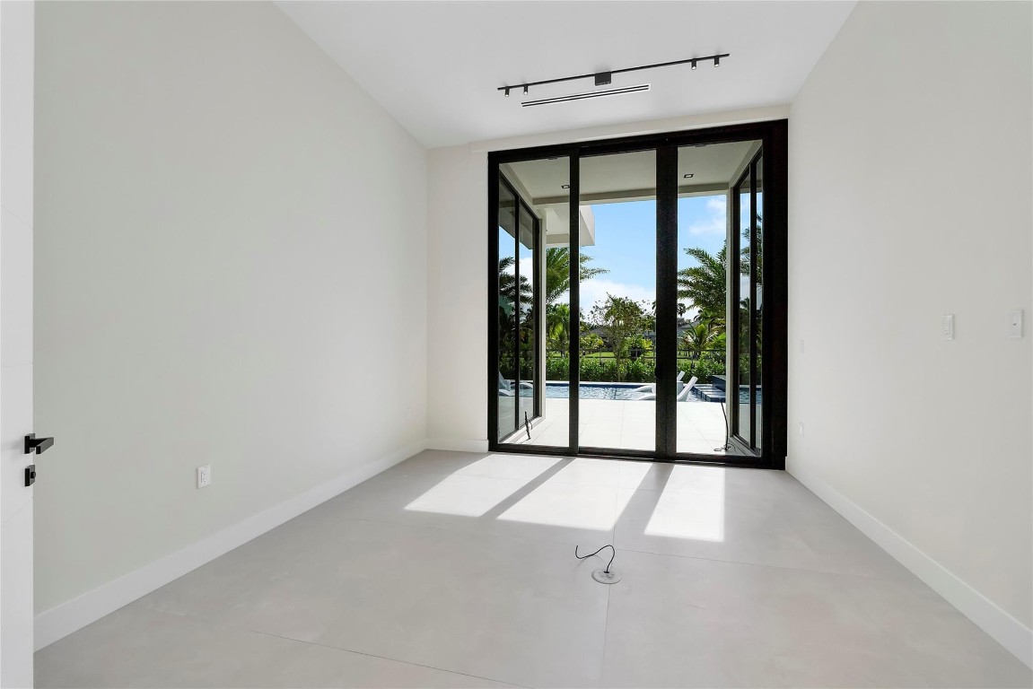 PLANTATION ACRES ESTATES - Residential