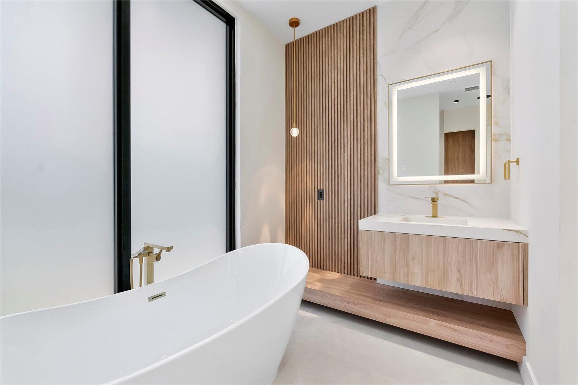 PLANTATION ACRES ESTATES - Residential