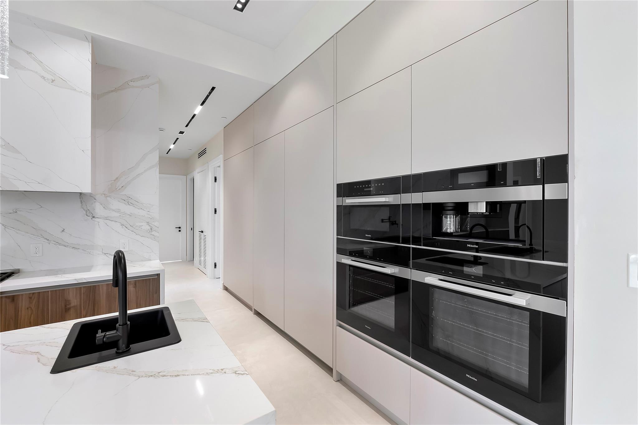 PLANTATION ACRES ESTATES - Residential