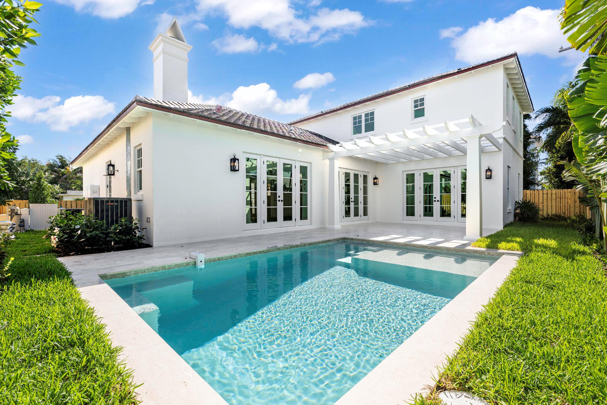 EL CID COURT - Residential