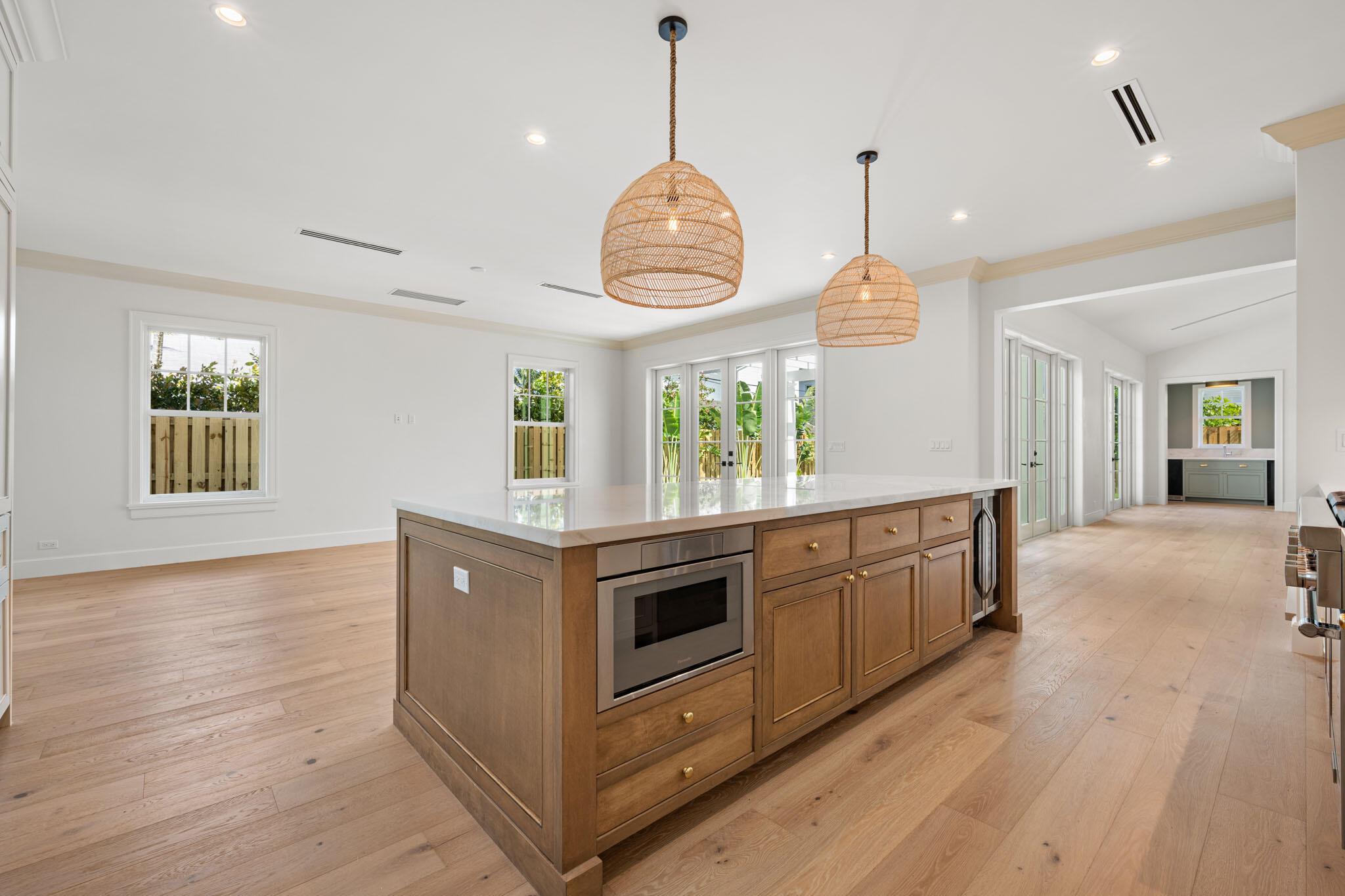 EL CID COURT - Residential