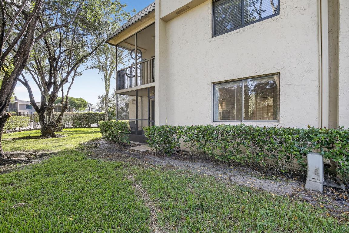 GARDENS AT BONAVENTURE 11 WEST - Residential