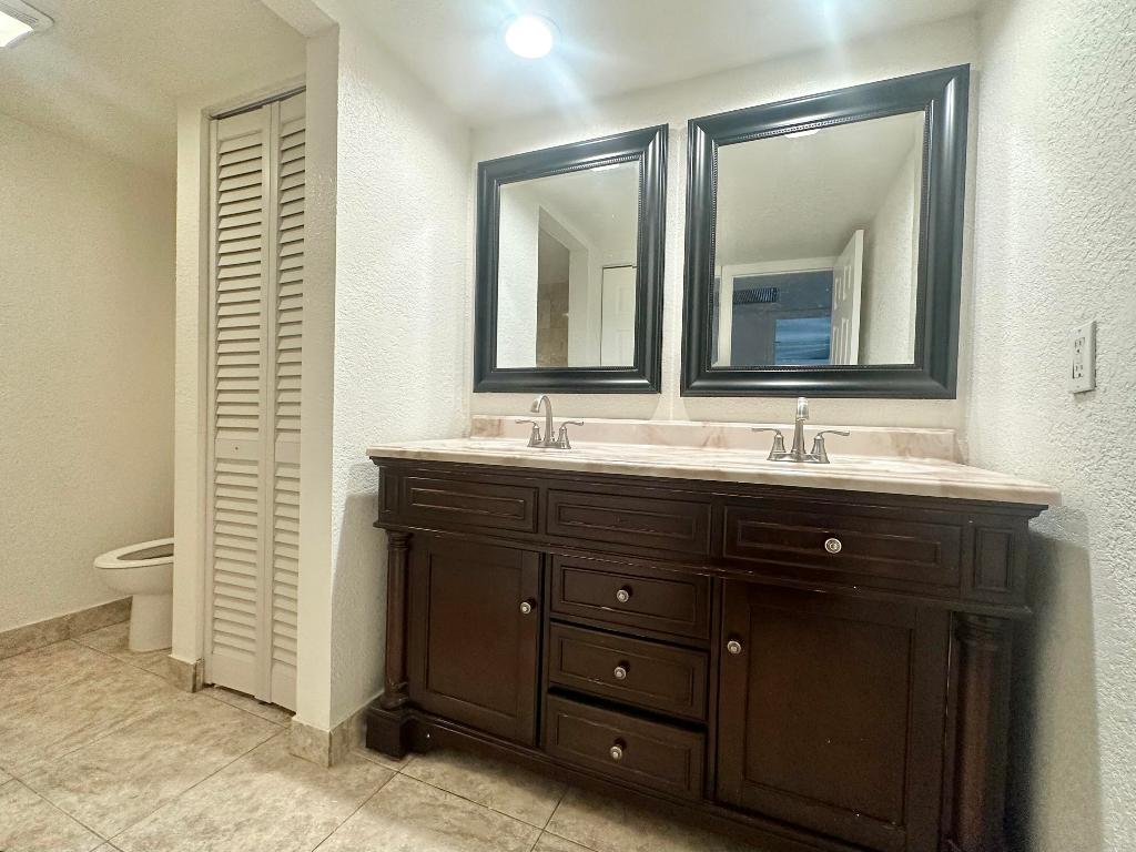 LAKEWOOD OF PALM SPRINGS - Residential Lease