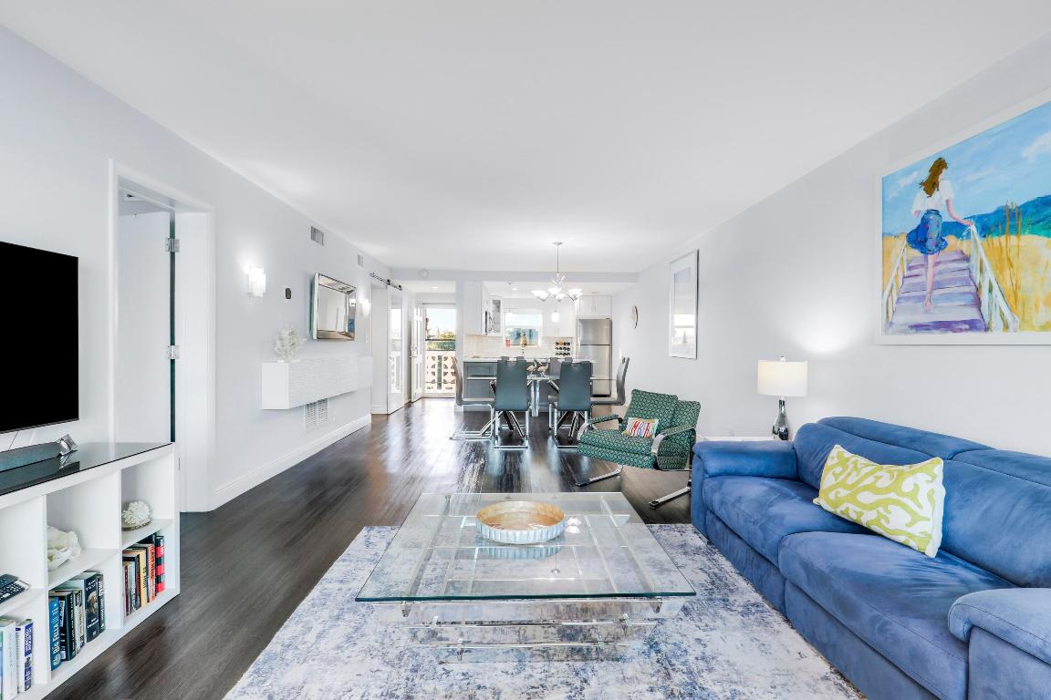 LANDINGS CONDO LT - Residential