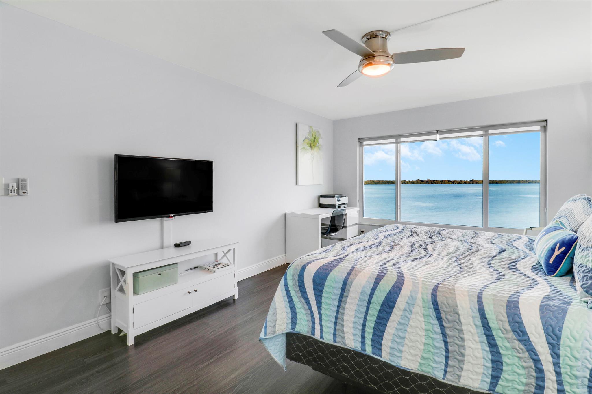 LANDINGS CONDO LT - Residential