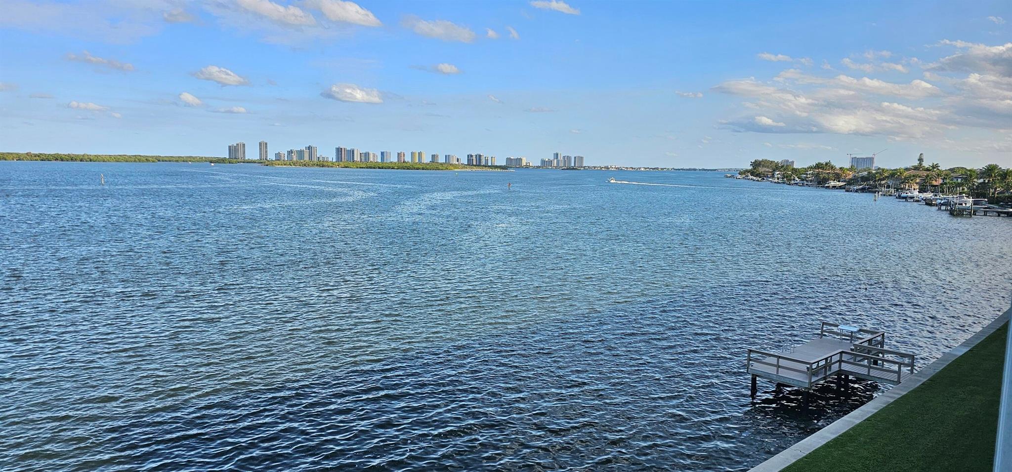 LANDINGS CONDO LT - Residential