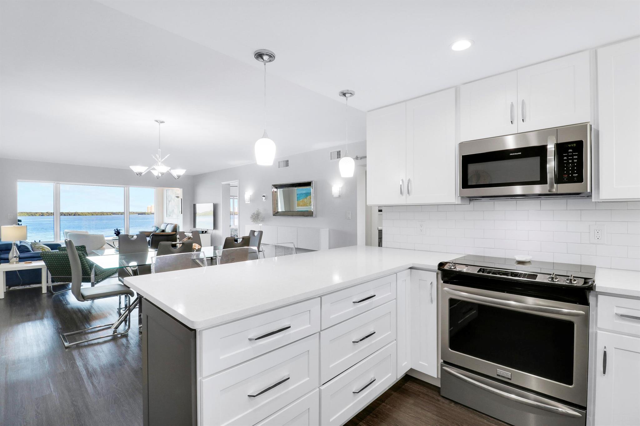 LANDINGS CONDO LT - Residential