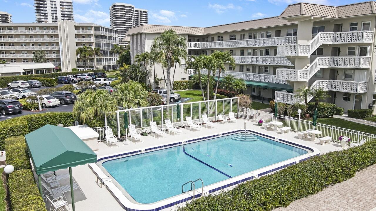 LANDINGS CONDO LT - Residential