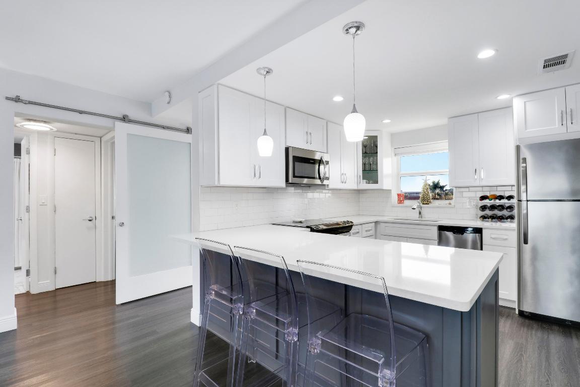 LANDINGS CONDO LT - Residential