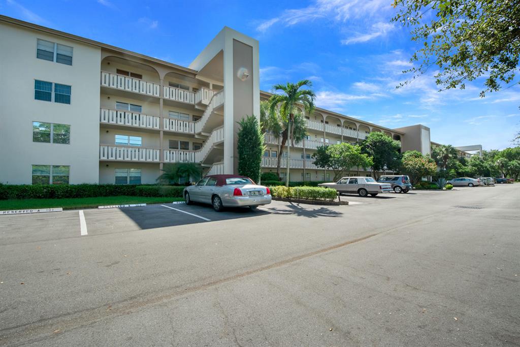 Wynmoor LUCAYA - Residential