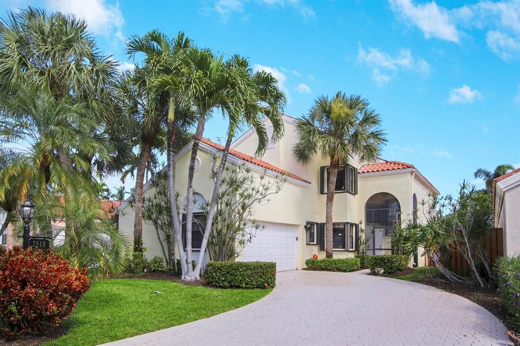 Photo of 2518 Lique Circle, Palm Beach Gardens, FL 33410 (MLS # R10783507)