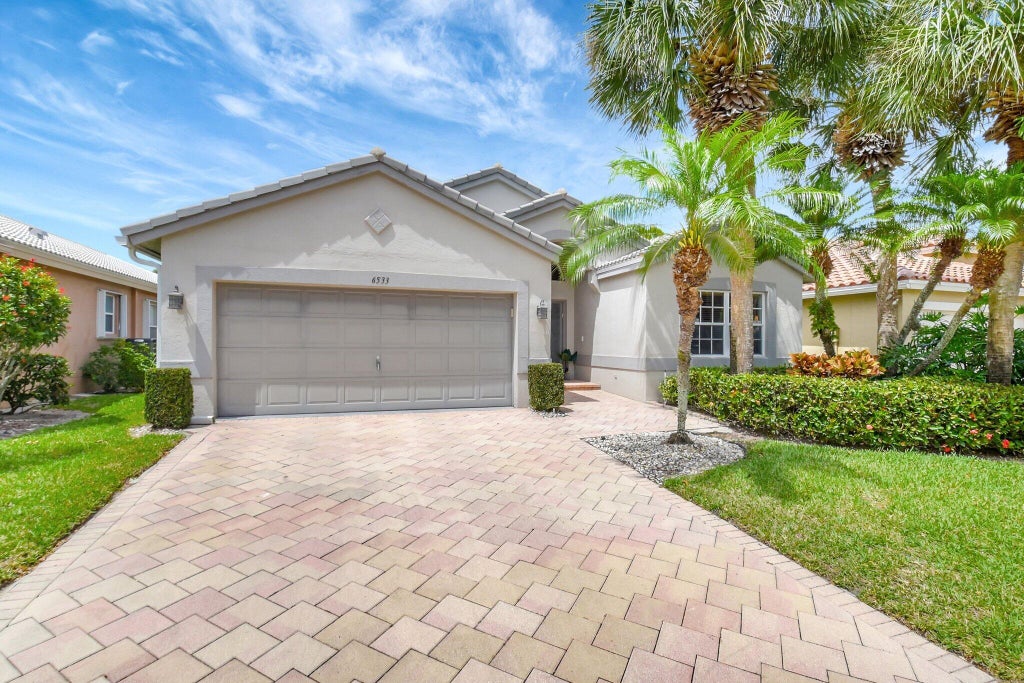 Photo of 6533 Kings Creek Terrace, Boynton Beach, FL 33437 (MLS # R11083795)