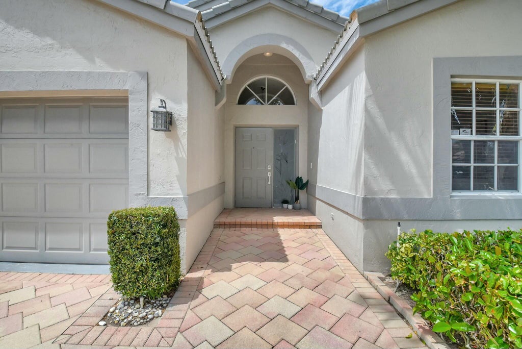 Photo of 6533 Kings Creek Terrace, Boynton Beach, FL 33437 (MLS # R11083795)