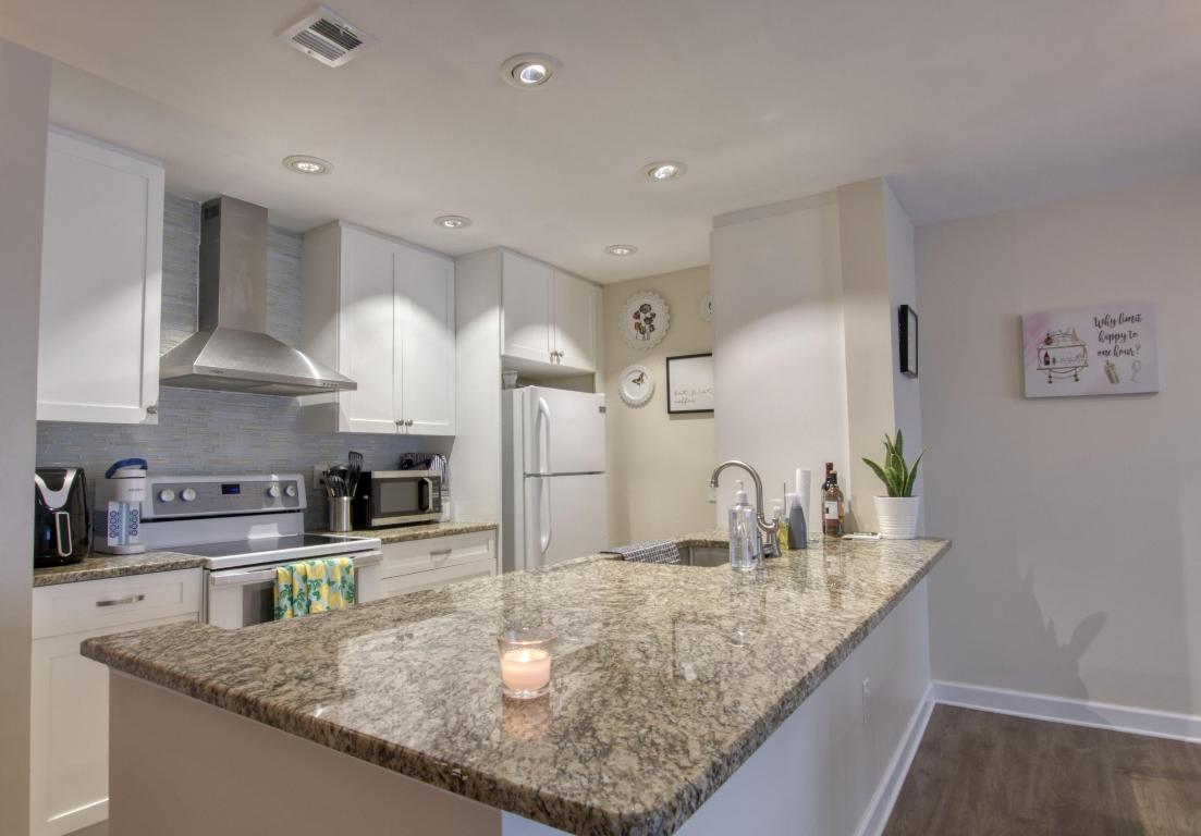 FOUNTAINS OF PALM BEACH CONDO 9 - Residential