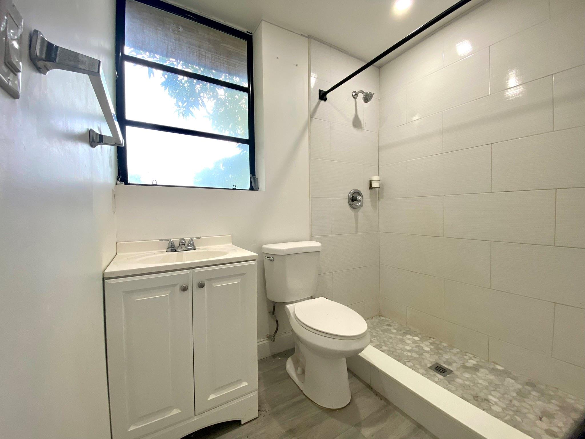 Biscayne Gardens Sec G - Residential Lease