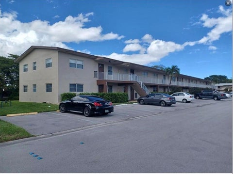 Tiny photo for 7505 NW 5th Place #203, Margate, FL 33063 (MLS # B26042510)
