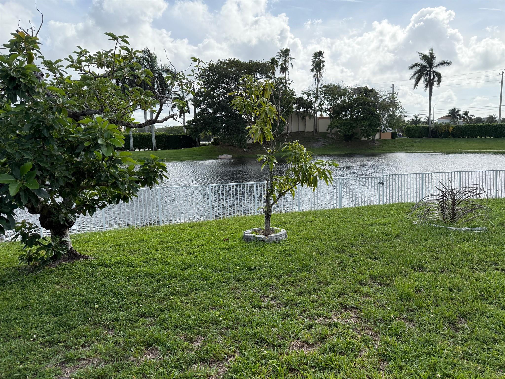 Pod 6 At Monarch Lakes 16 - Residential