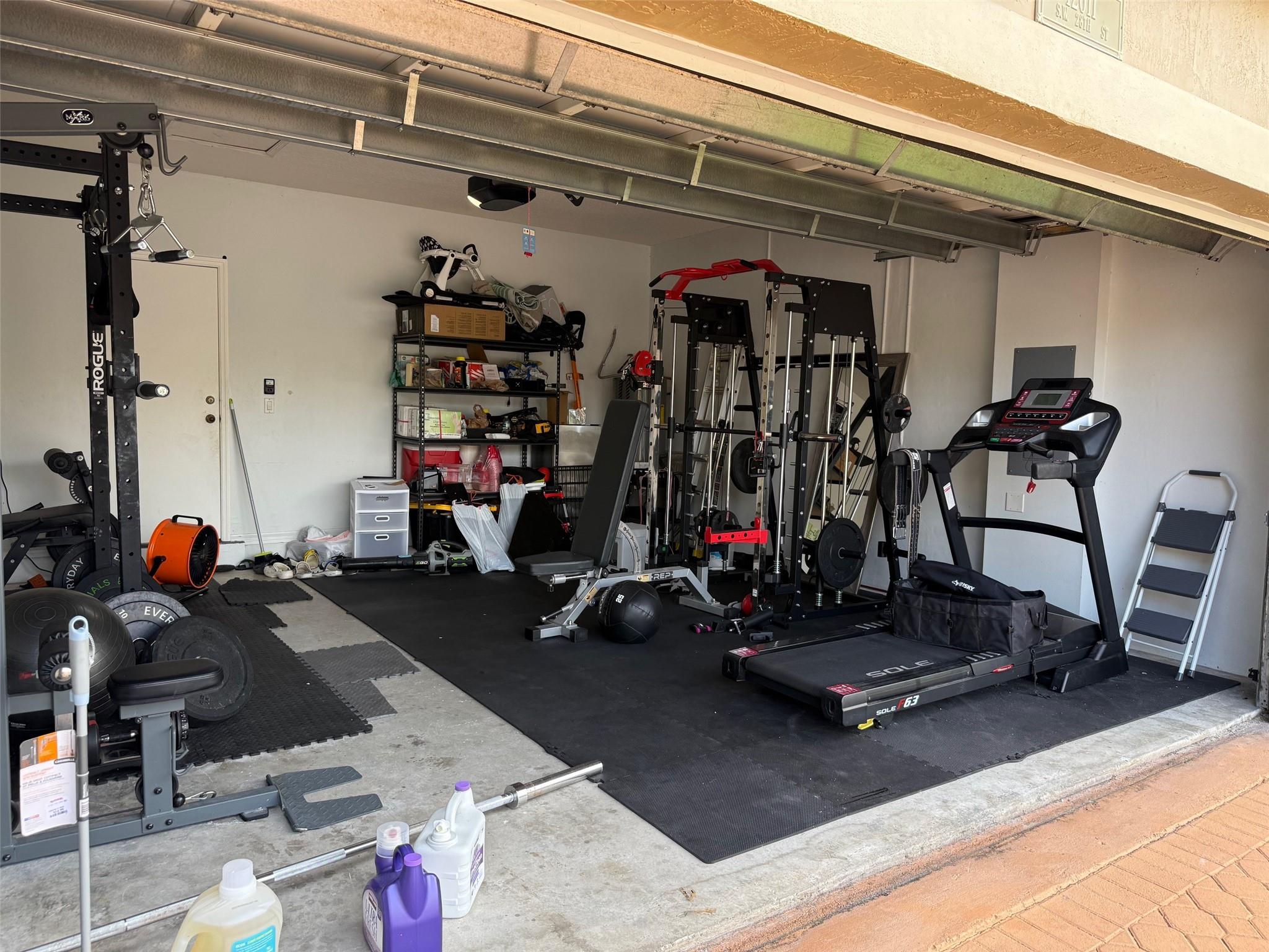 Pod 6 At Monarch Lakes 16 - Residential