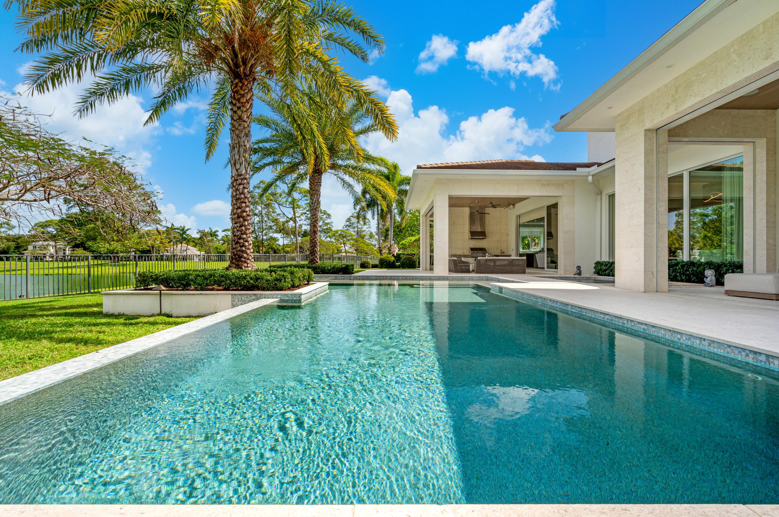 BOCA RATON BATH & TENNIS CLUB - Residential