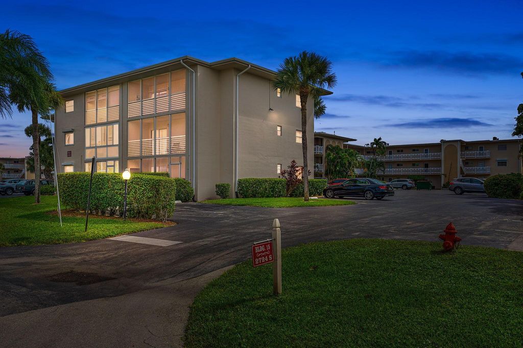 Photo of 2724 S Garden Drive #309, Lake Worth, FL 33461 (MLS # R10939216)