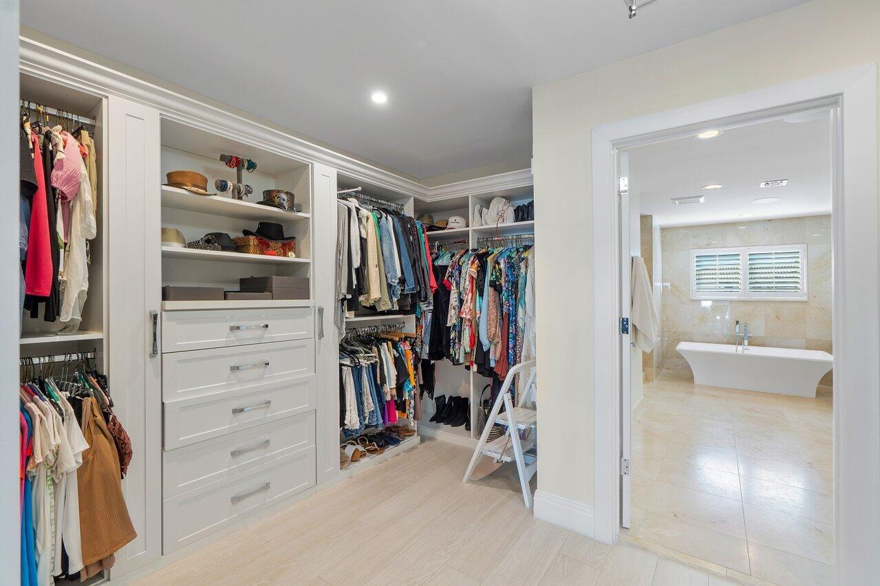 TROPIC ISLE 3RD SEC - Residential