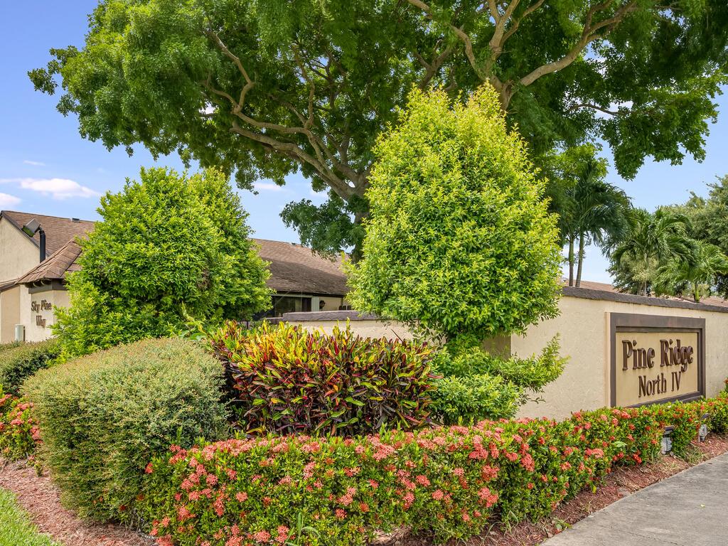 PINE RIDGE NORTH VILLAGE IV CONDO - Residential