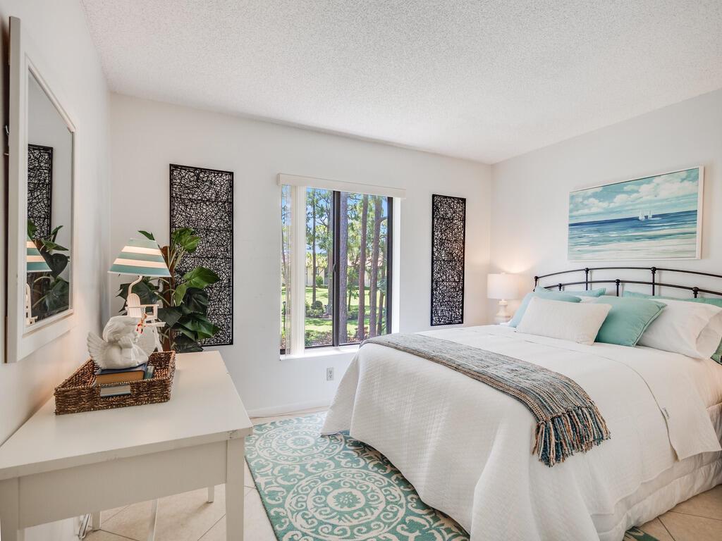 PINE RIDGE NORTH VILLAGE IV CONDO - Residential