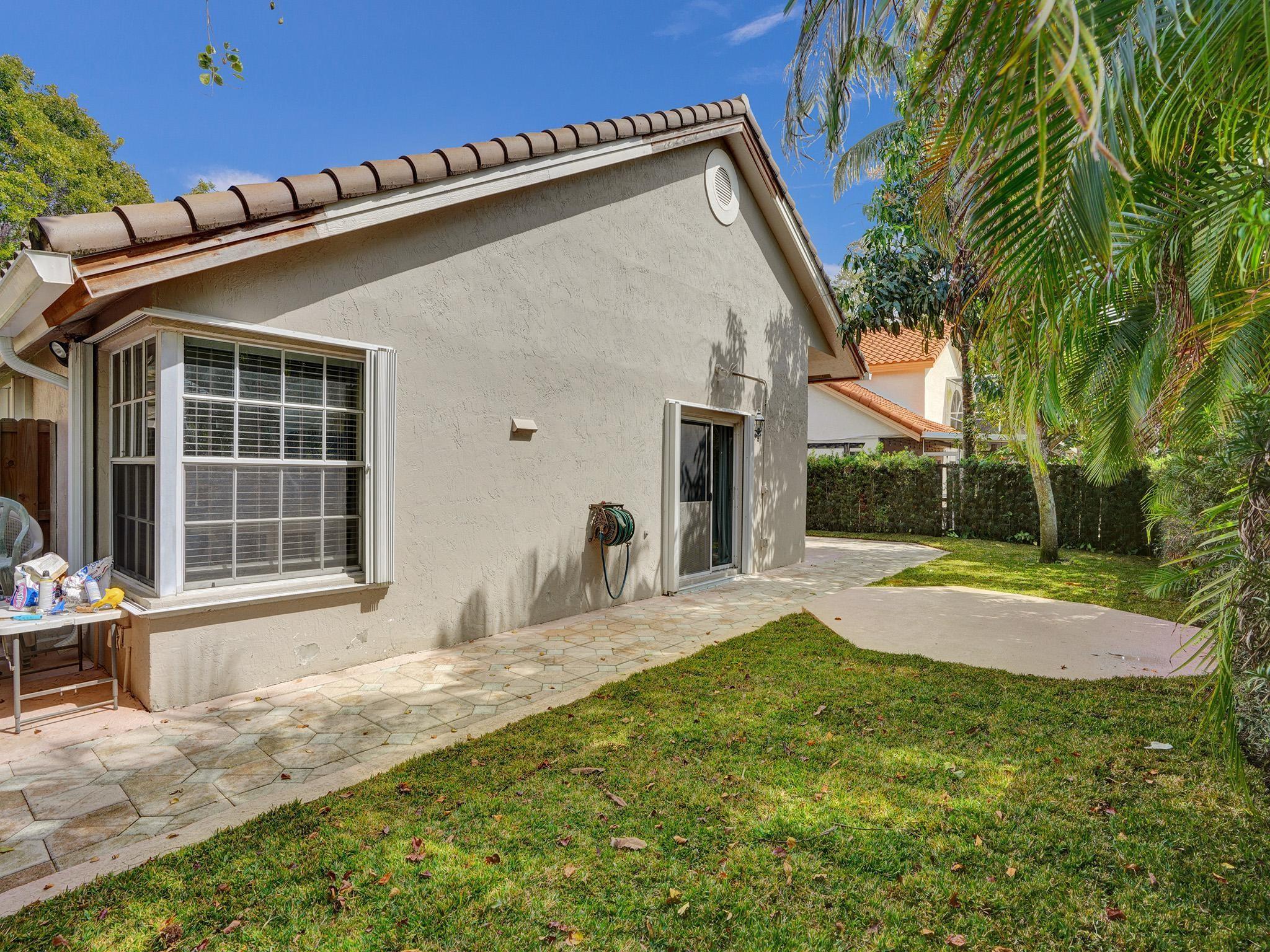 Embassy Lakes Ph II 141-4 - Residential