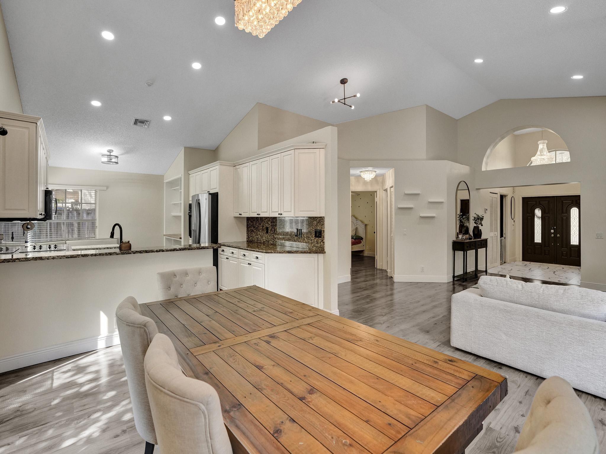 Embassy Lakes Ph II 141-4 - Residential