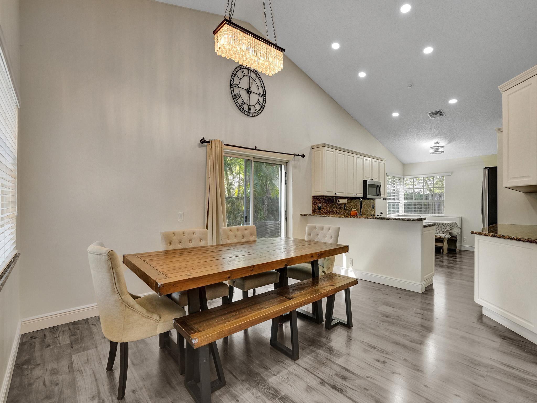 Embassy Lakes Ph II 141-4 - Residential