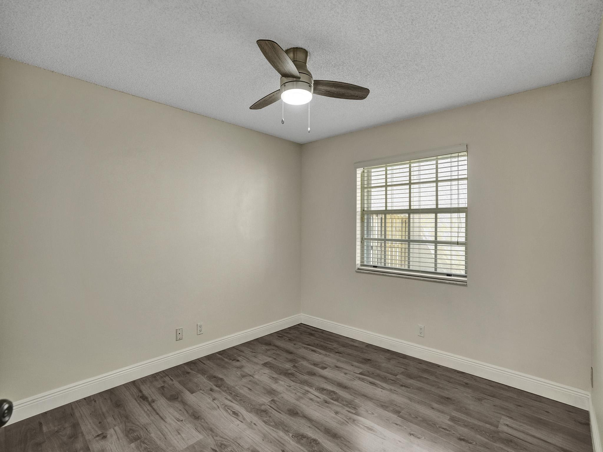 Embassy Lakes Ph II 141-4 - Residential