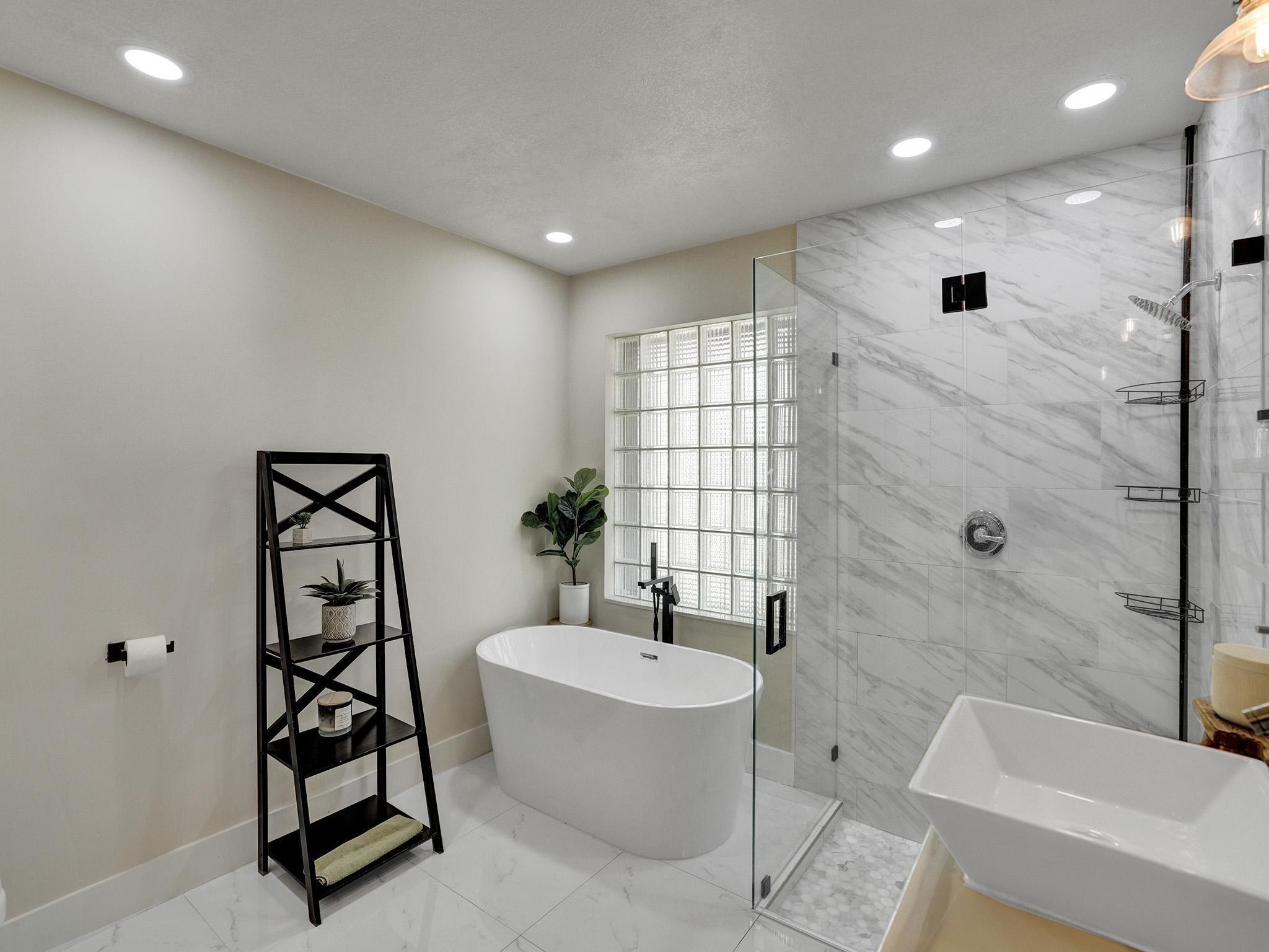 Embassy Lakes Ph II 141-4 - Residential