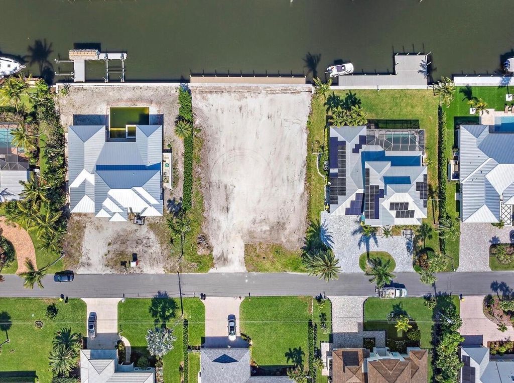 Photo of 8531 SE Driftwood Street, Hobe Sound, FL 33455 (MLS # B26012594)
