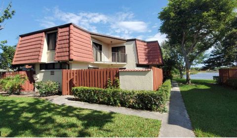 3915 Victoria Drive West Palm Beach FL 33406