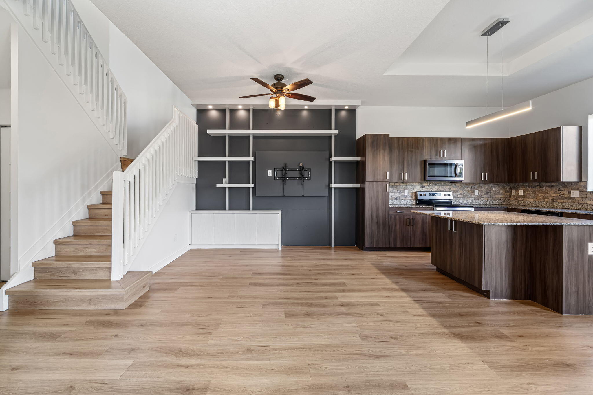 PIONEER ESTATES - Residential