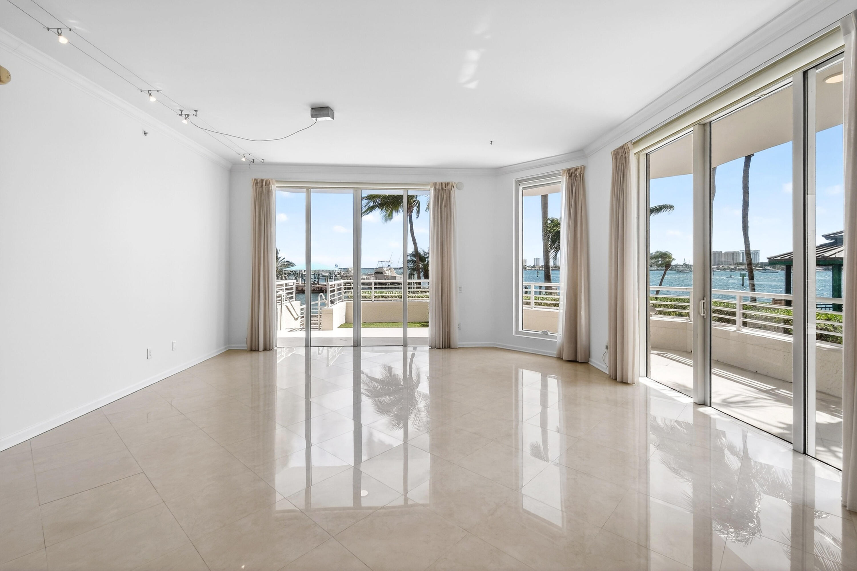 MARINA GRANDE RIVIERA BEACH CONDO - Residential