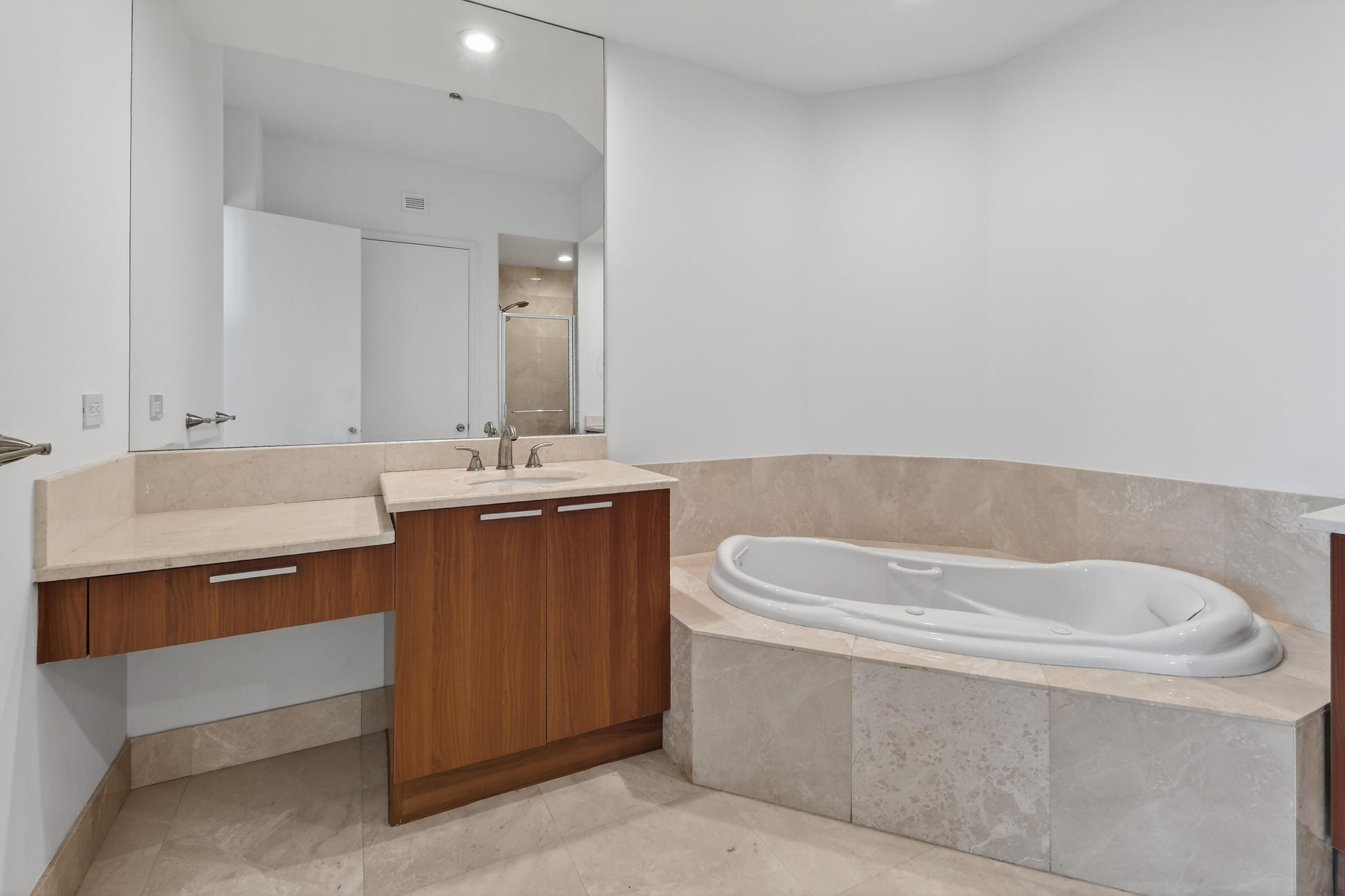 MARINA GRANDE RIVIERA BEACH CONDO - Residential