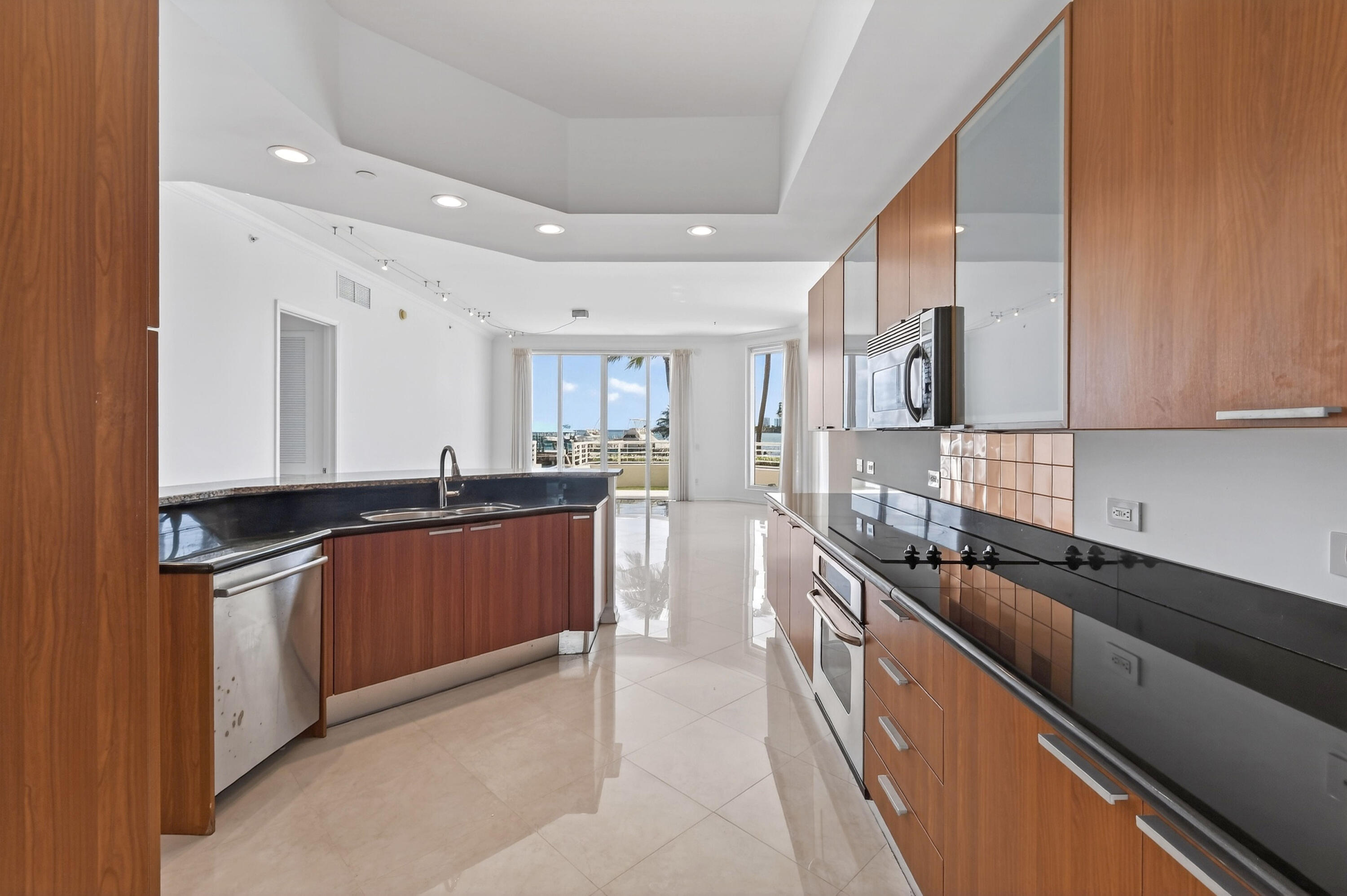 MARINA GRANDE RIVIERA BEACH CONDO - Residential