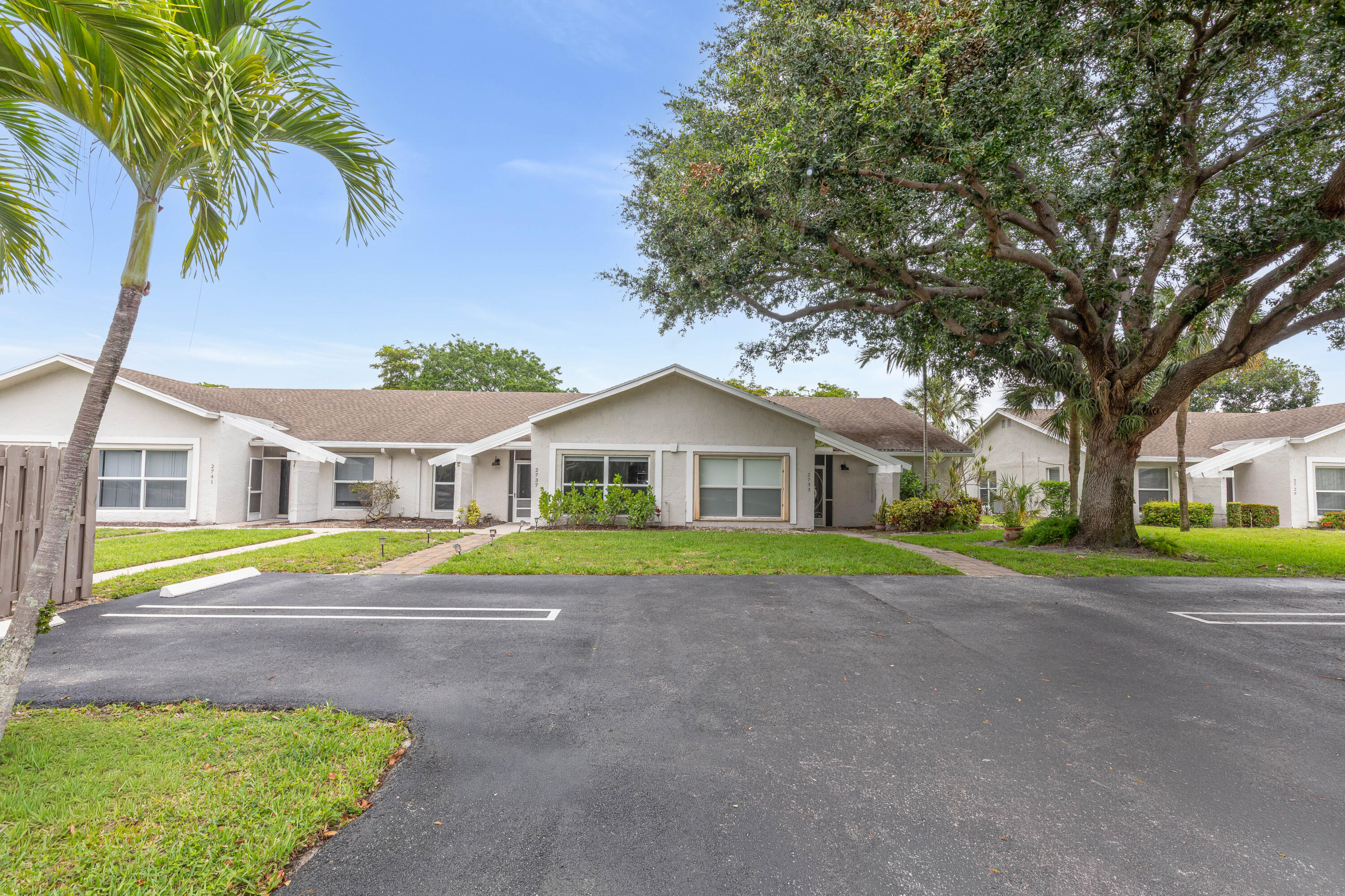 2737 Zorno Way