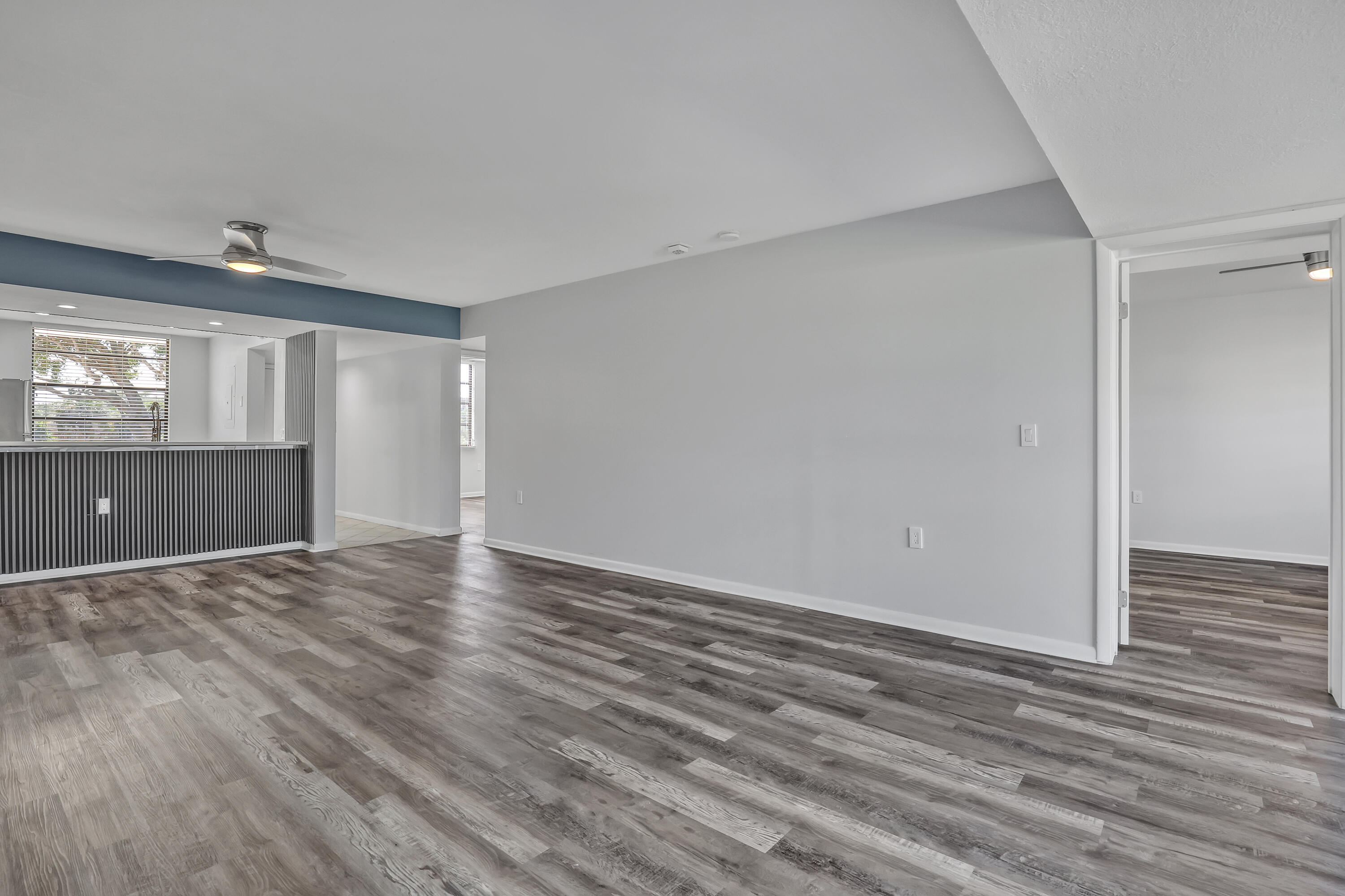 WHITEHALL CONDO OF THE LANDS OF THE PRESIDENT - Residential