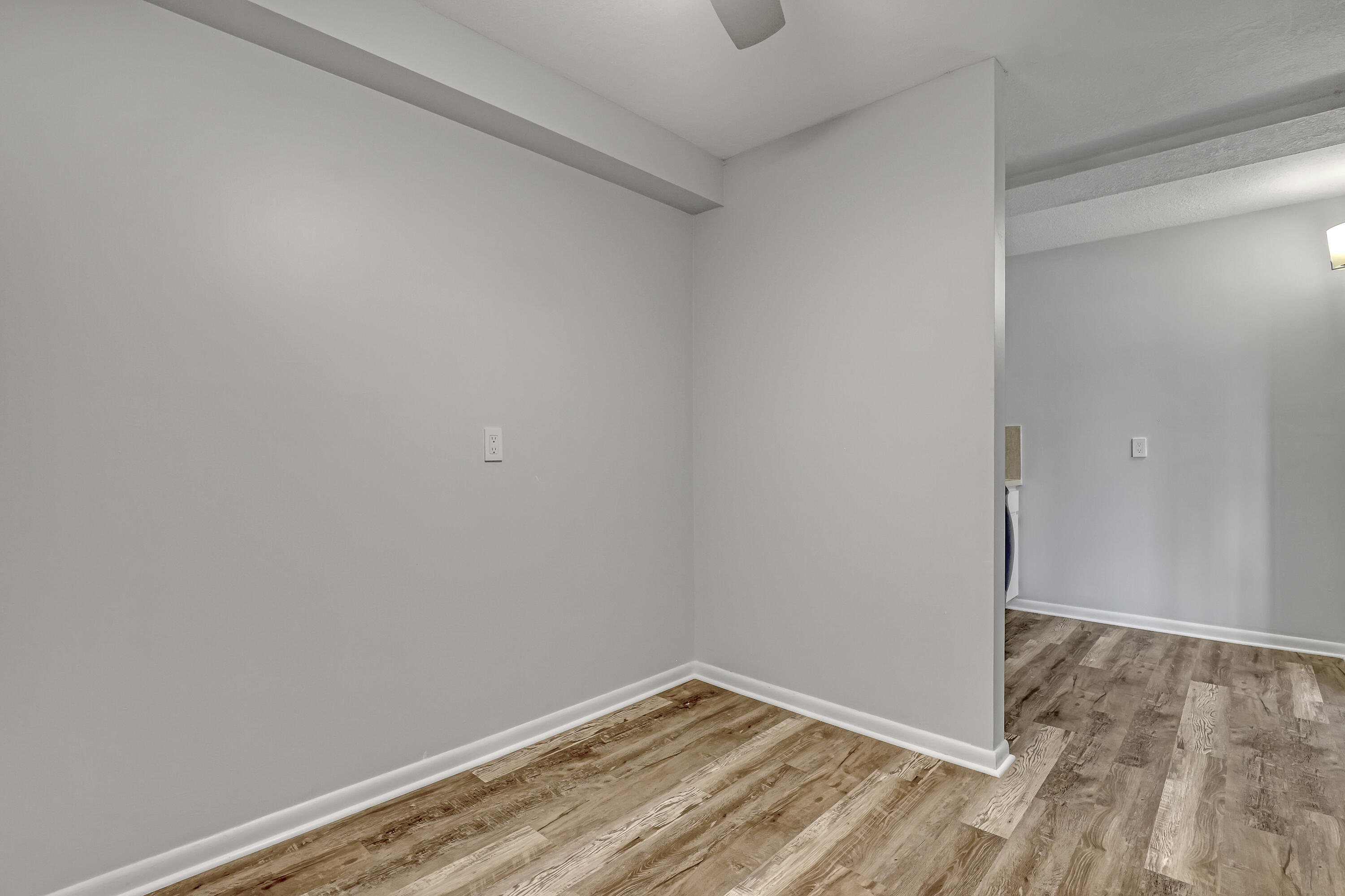 WHITEHALL CONDO OF THE LANDS OF THE PRESIDENT - Residential