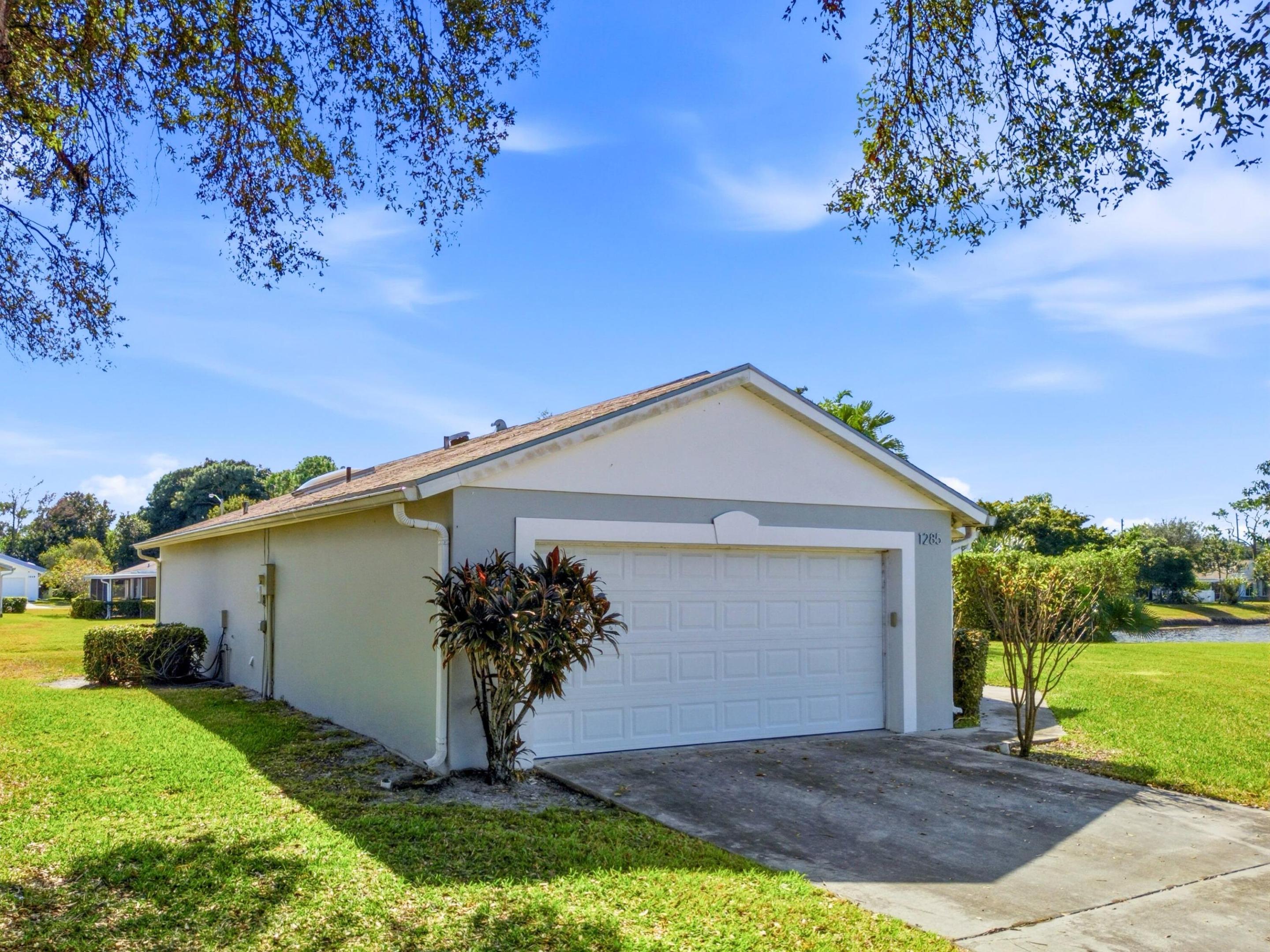 1285 Green Pine Boulevard