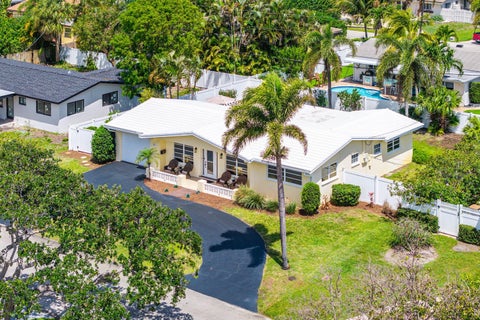 Tiny photo for 2741 NE 52nd Street, Lighthouse Point, FL 33064 (MLS # B26017169)