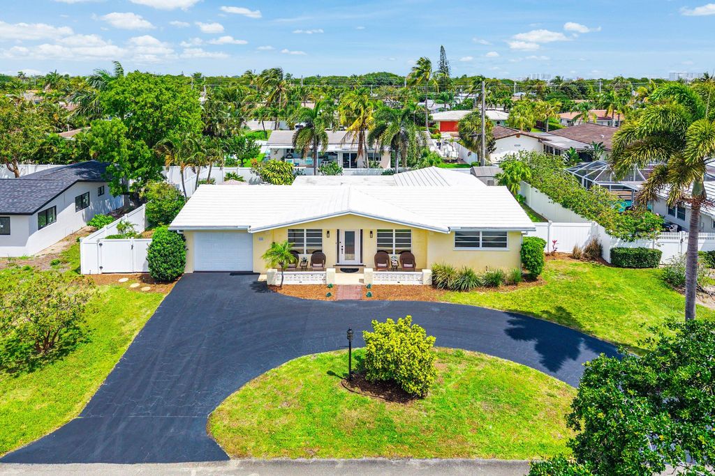 Photo of 2741 NE 52nd Street, Lighthouse Point, FL 33064 (MLS # B26017169)