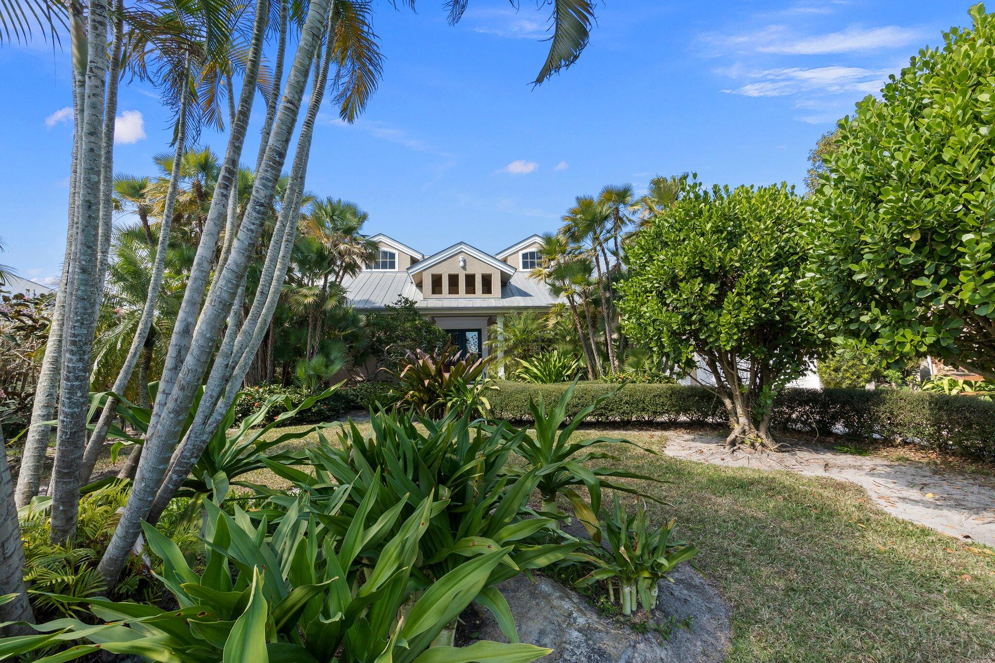 SOUTH PORT ST LUCIE UNIT 8 1ST REPLAT - Residential