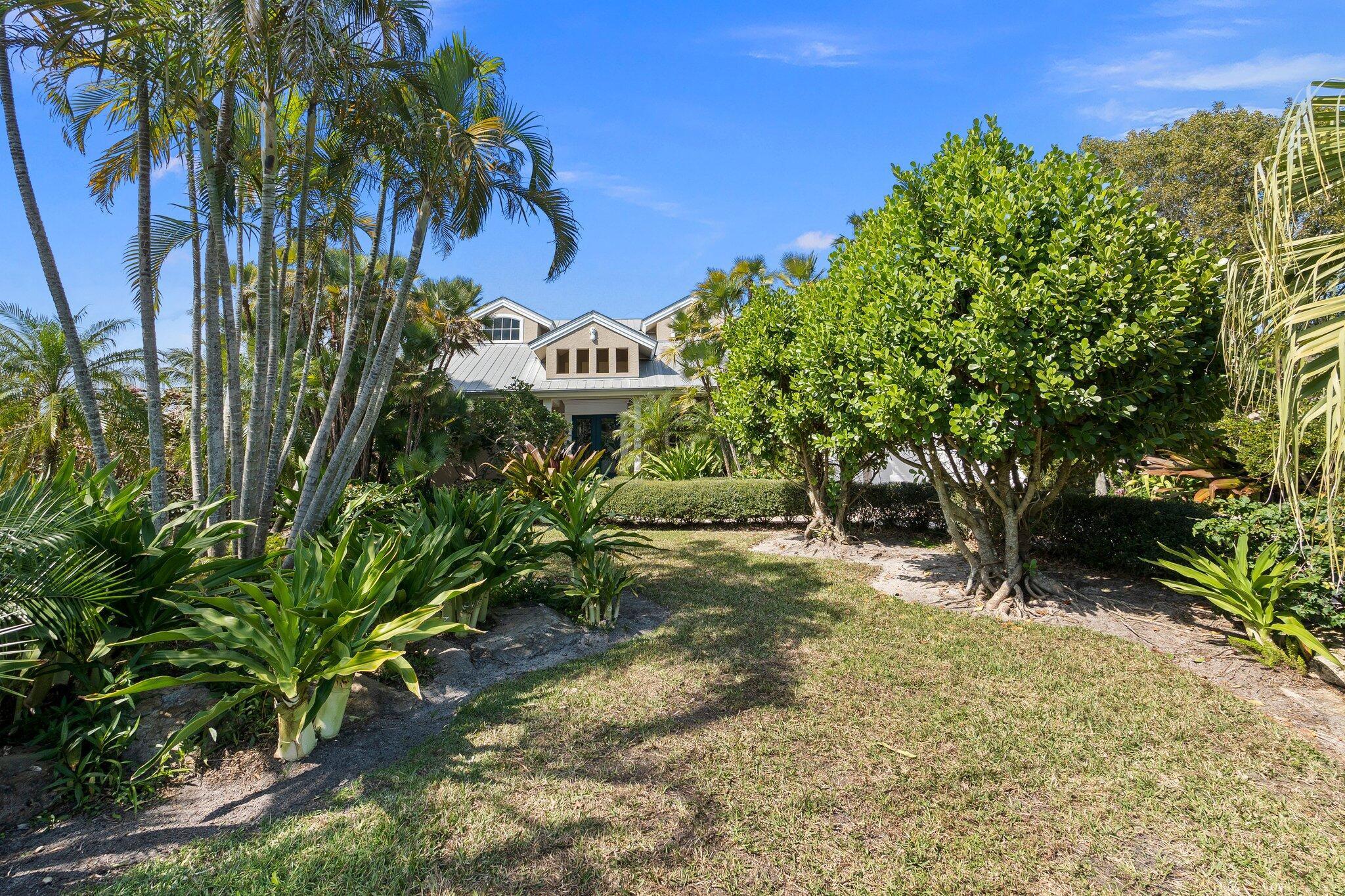 SOUTH PORT ST LUCIE UNIT 8 1ST REPLAT - Residential