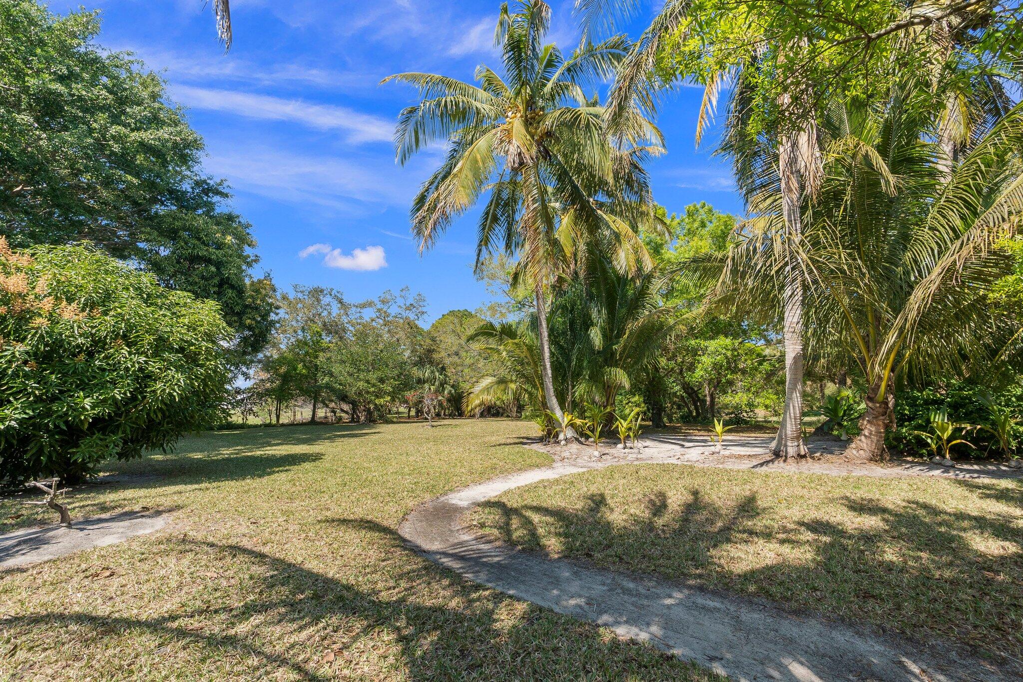 SOUTH PORT ST LUCIE UNIT 8 1ST REPLAT - Residential