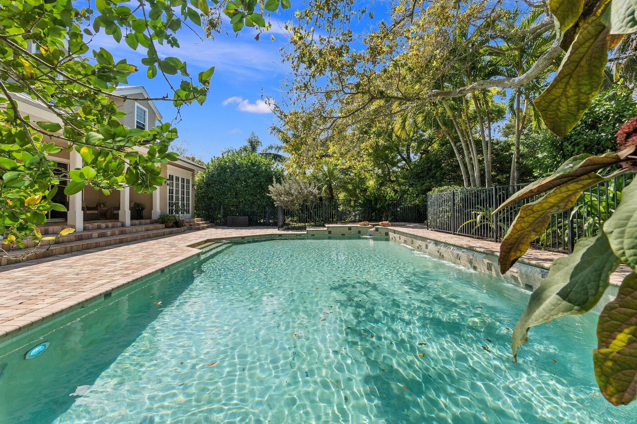 SOUTH PORT ST LUCIE UNIT 8 1ST REPLAT - Residential