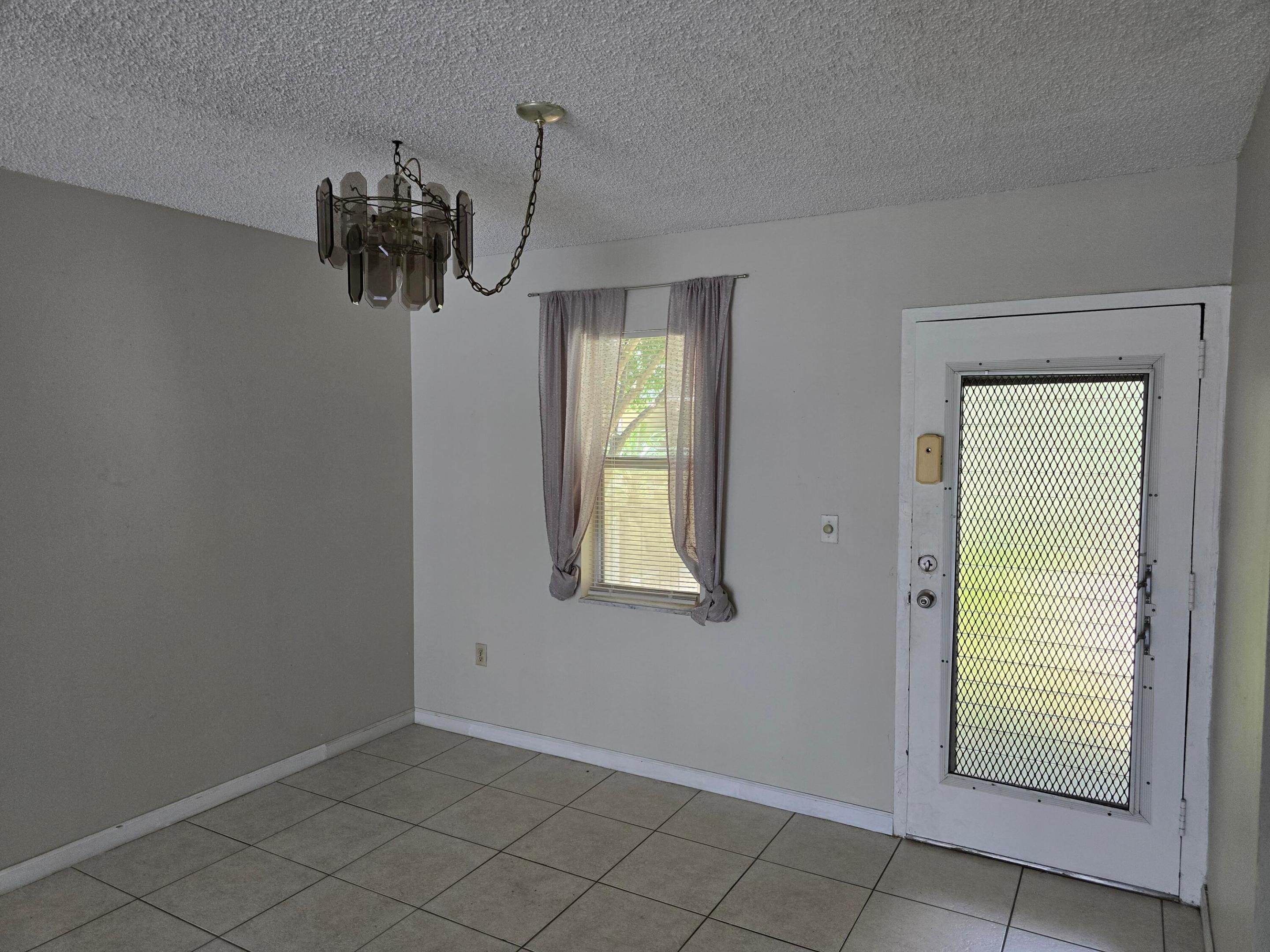 COURTYARDS OF BROWARD - Residential Lease