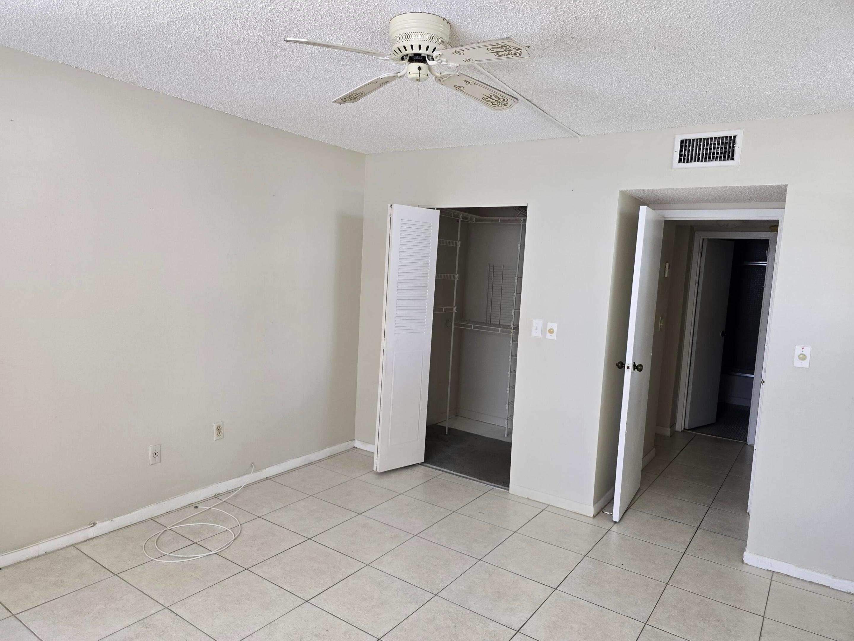 COURTYARDS OF BROWARD - Residential Lease